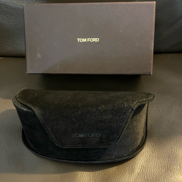 Tom Ford sunglasses worn only a few times and in like new condition. - Picture 14 of 15